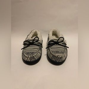 NWOT Sonoma women’s moccasins